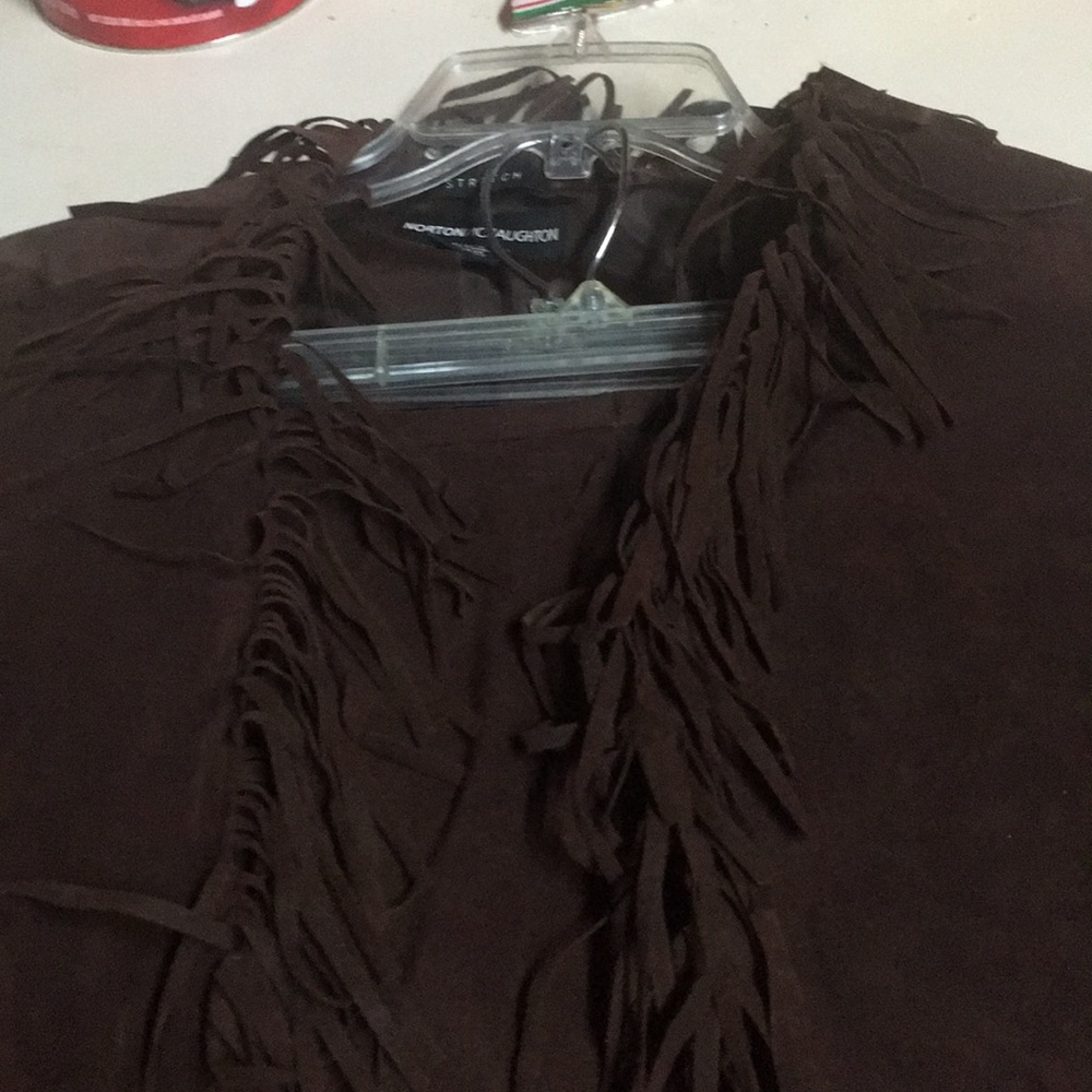 Suit - Picture 4 of 8